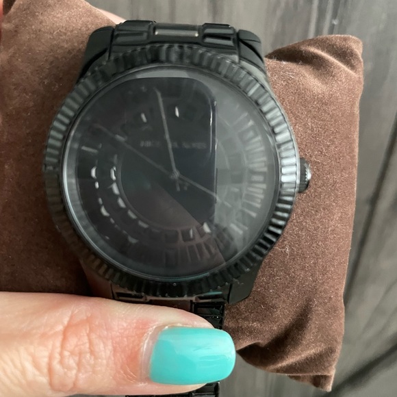 Michael Kors Black Watch MK5546 - Picture 2 of 8